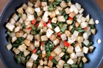 Aloo Beans (EASY Indian Recipe) Main Photo